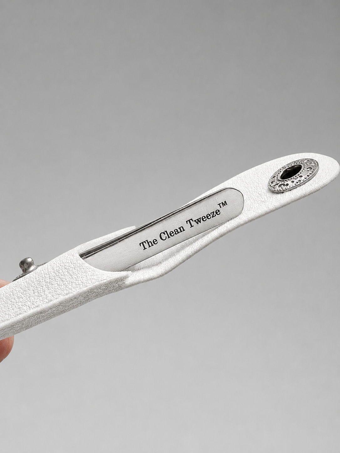 The Clean Tweeze ™ Tweezers